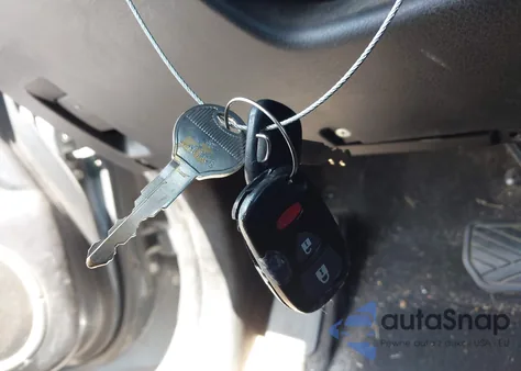 2006 Suzuki Grand Vitara z USA, uszkodzony, nr VIN JS3TE941564103262